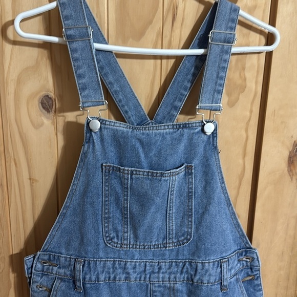 SHEIN Denim Bibs - Picture 2 of 4
